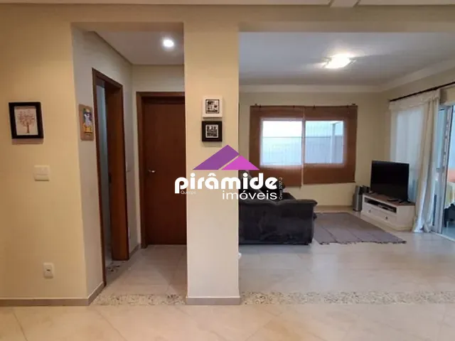 Casa com 250m² 4 quartos e 4 banheiros, à venda, no bairro Urbanova em São José dos Campos