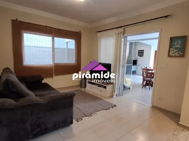 Casa com 250m² 4 quartos e 4 banheiros, à venda, no bairro Urbanova em São José dos Campos
