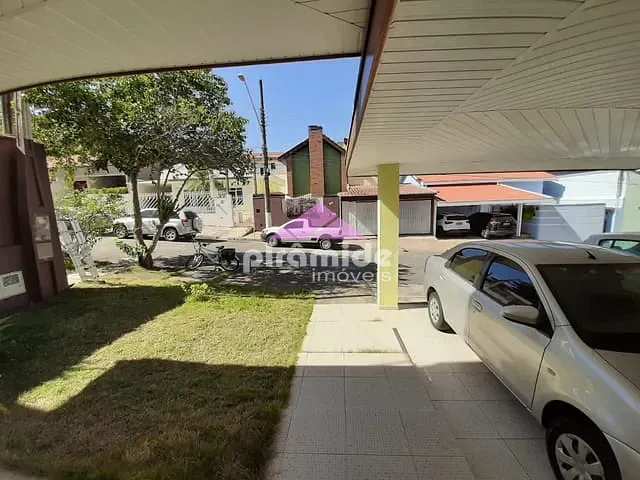 Casa com 250m² 4 quartos e 4 banheiros, à venda, no bairro Urbanova em São José dos Campos