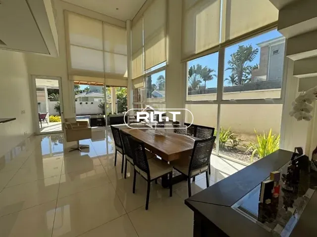 Casa com 500m² 4 quartos e 6 banheiros, à venda, no bairro Jardim Europa em Valinhos