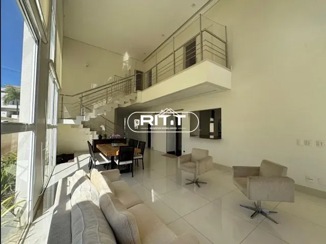 Casa com 500m² 4 quartos e 6 banheiros, à venda, no bairro Jardim Europa em Valinhos