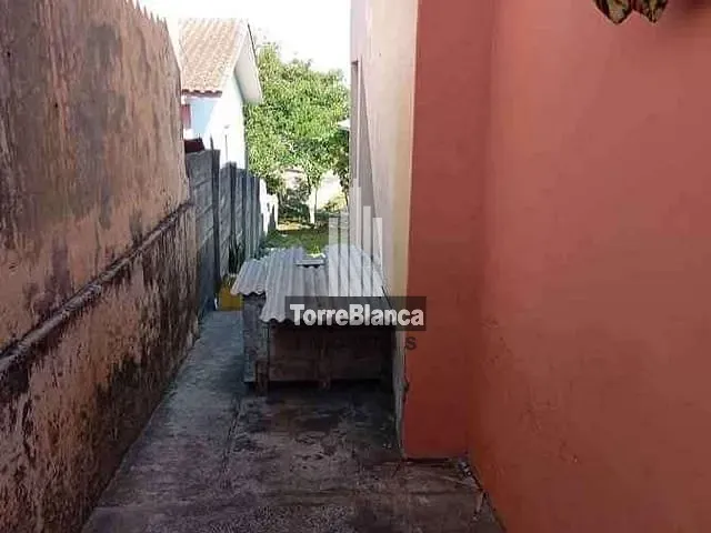 Casa 3 quartos e 1 banheiro, à venda, no bairro Nova Rússia em Ponta Grossa