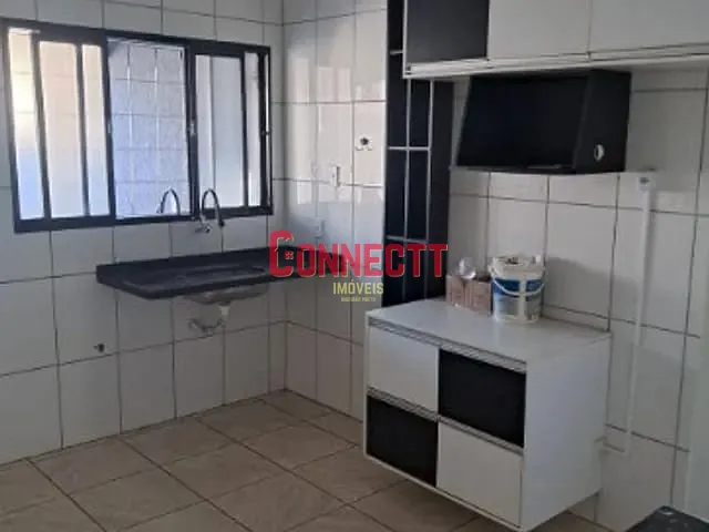 Casa com 160m² 2 quartos e 1 banheiro, à venda, no bairro Jardim Ângelo Jurca em Ribeirão Preto