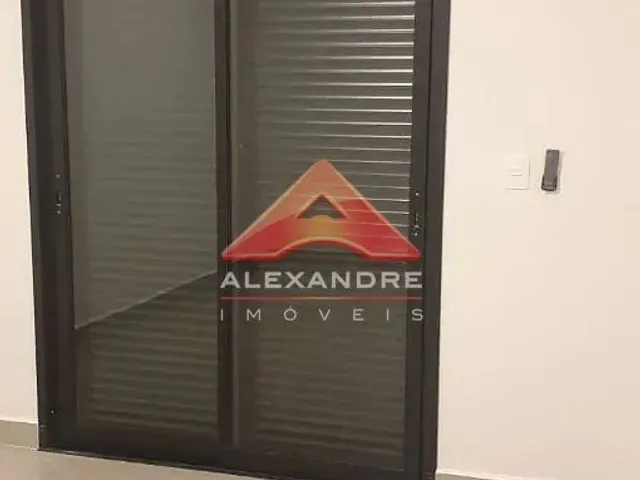 Casa com 360m² 3 quartos e 3 banheiros, à venda, no bairro Piedade em Caçapava
