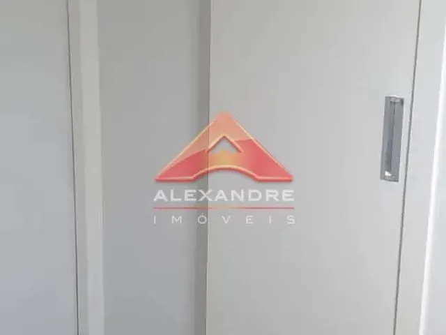 Casa com 360m² 3 quartos e 3 banheiros, à venda, no bairro Piedade em Caçapava