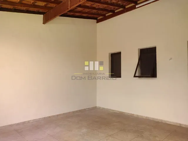 Casa 2 quartos e 1 banheiro, para alugar, no bairro Parque Residencial Casarão em Sumaré