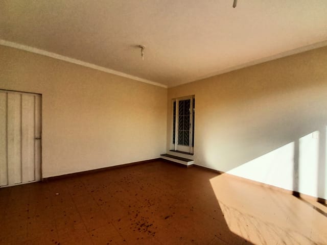 Foto do Casa - Casa com 3 dormitórios para alugar, 172 m² por R$ 1.900,00/mês - Parque das Nações - Alfenas/MG | H. DE PAIVA MAGALHAES & F.DE PAIVA MAGALHAES LTDA