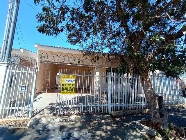 Foto do Casa - Casa com 3 dormitórios para alugar, 172 m² por R$ 1.900,00/mês - Parque das Nações - Alfenas/MG | H. DE PAIVA MAGALHAES & F.DE PAIVA MAGALHAES LTDA