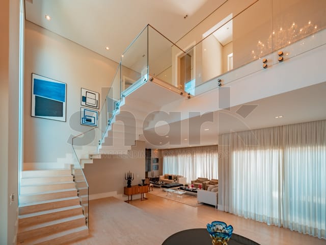 Casa com 840m² 4 quartos e 5 banheiros, à venda, no bairro Tamboré em Santana de Parnaíba