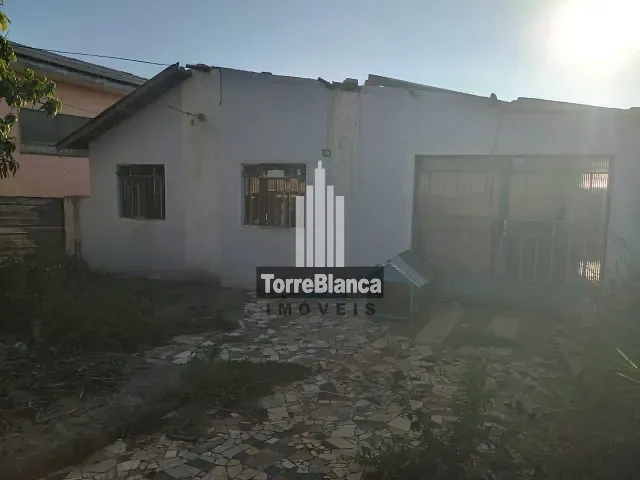 Casa com 300m² 2 quartos e 1 banheiro, à venda, no bairro Neves em Ponta Grossa