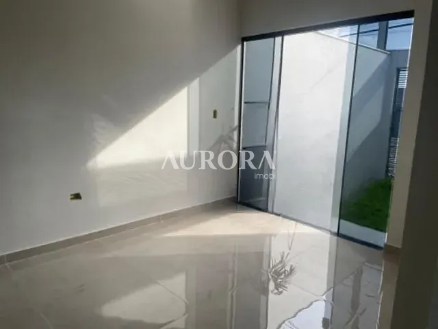 Casa com 150m² 3 quartos e 2 banheiros, à venda, no bairro Columbia em Londrina