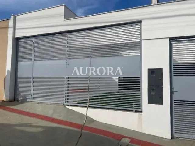 Casa com 150m² 3 quartos e 2 banheiros, à venda, no bairro Columbia em Londrina