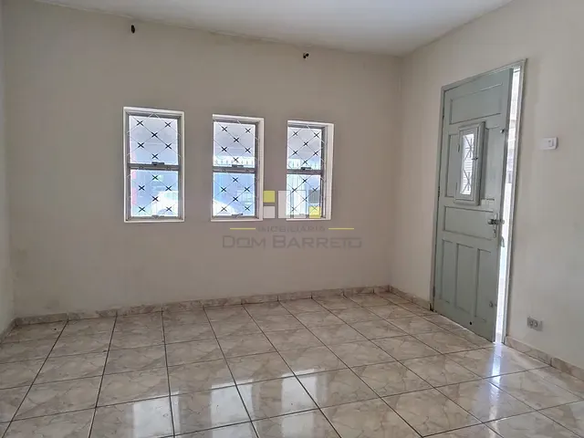 Casa 3 quartos e 1 banheiro, para alugar, no bairro Vila Santana em Sumaré