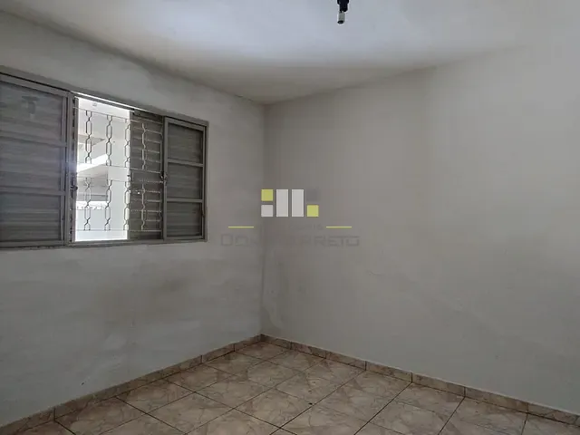 Casa 3 quartos e 1 banheiro, para alugar, no bairro Vila Santana em Sumaré