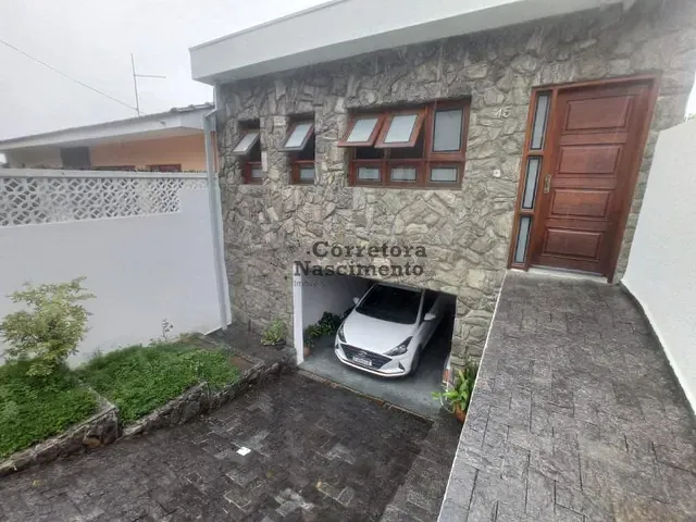Casa com 235m² 2 quartos e 2 banheiros, à venda, no bairro Centro em Jacareí
