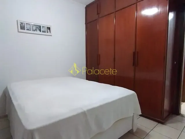 Casa com 250m² 3 quartos e 2 banheiros, à venda, no bairro Jardim Independência em Taubaté