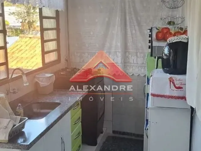 Casa com 250m² 5 quartos e 6 banheiros, à venda, no bairro Putim em São José Dos Campos