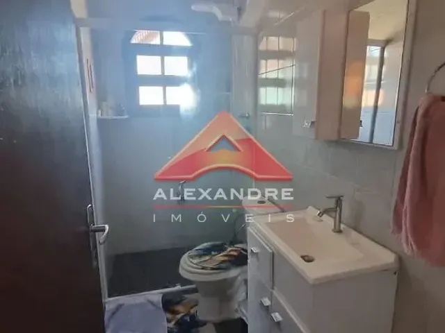 Casa com 250m² 5 quartos e 6 banheiros, à venda, no bairro Putim em São José Dos Campos