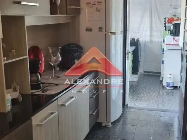 Casa com 250m² 5 quartos e 6 banheiros, à venda, no bairro Putim em São José Dos Campos