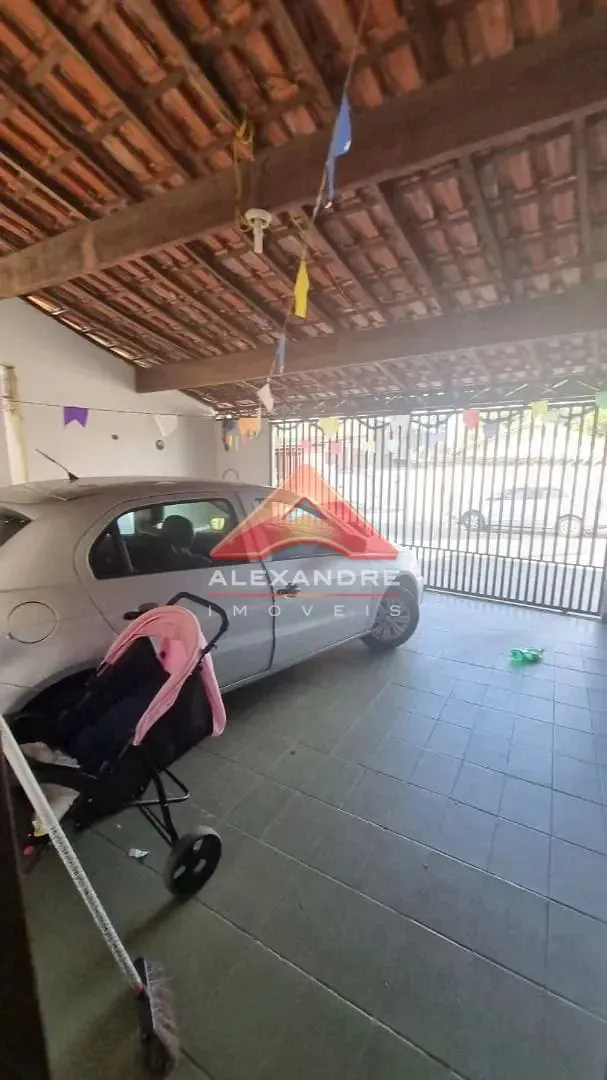 Casa, 5 quartos, 220 m² - Foto 3