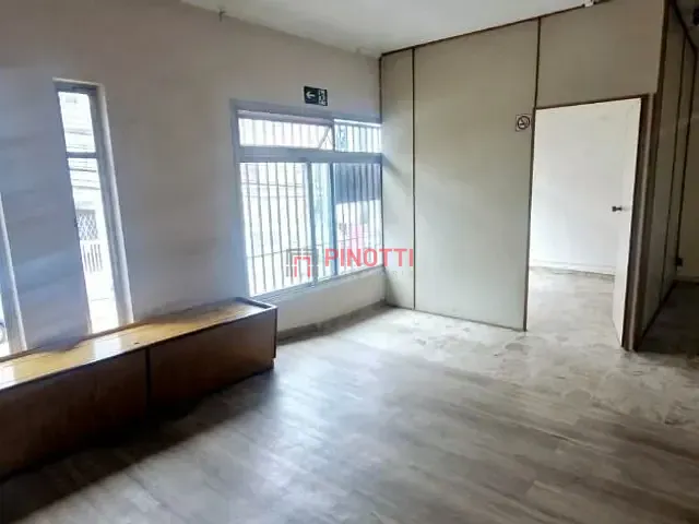 Casa à venda ou para alugar, no bairro Jardim do Mar em São Bernardo do Campo