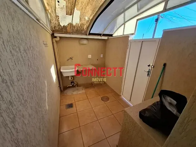 Casa com 200m² 2 quartos e 3 banheiros, à venda, no bairro Residencial Jequitibá em Ribeirão Preto