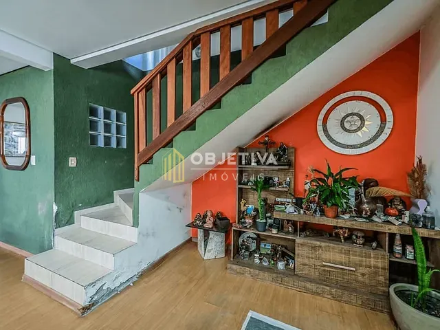 Casa 3 quartos e 3 banheiros, à venda, no bairro Jardim Itu em Porto Alegre