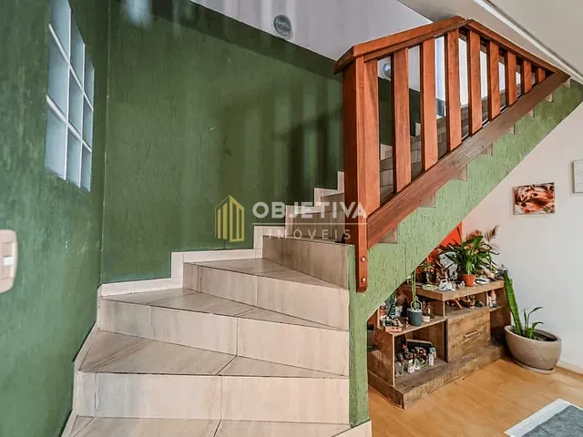 Casa 3 quartos e 3 banheiros, à venda, no bairro Jardim Itu em Porto Alegre