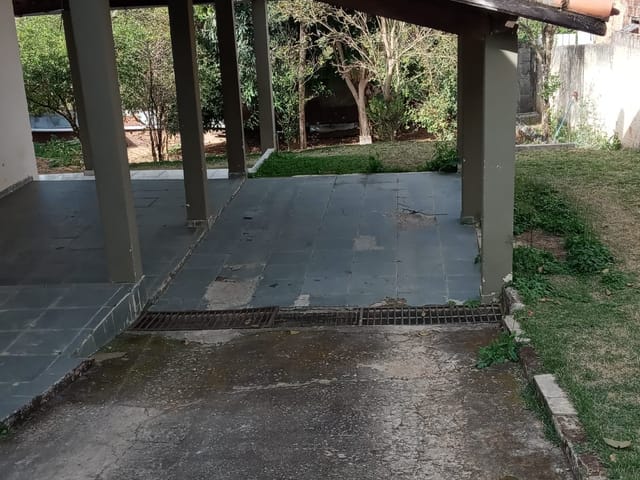Casa com 600m² 2 quartos e 2 banheiros, à venda, no bairro Jardim do Vale em Guaratinguetá