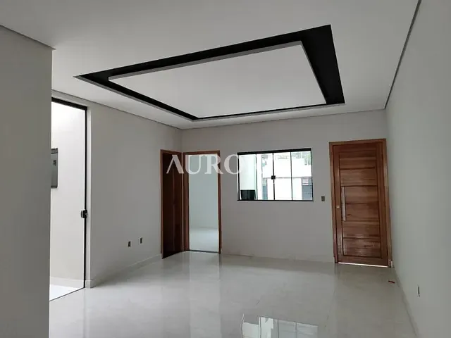 Casa com 150m² 3 quartos e 2 banheiros, à venda, no bairro Bandeirantes em Londrina