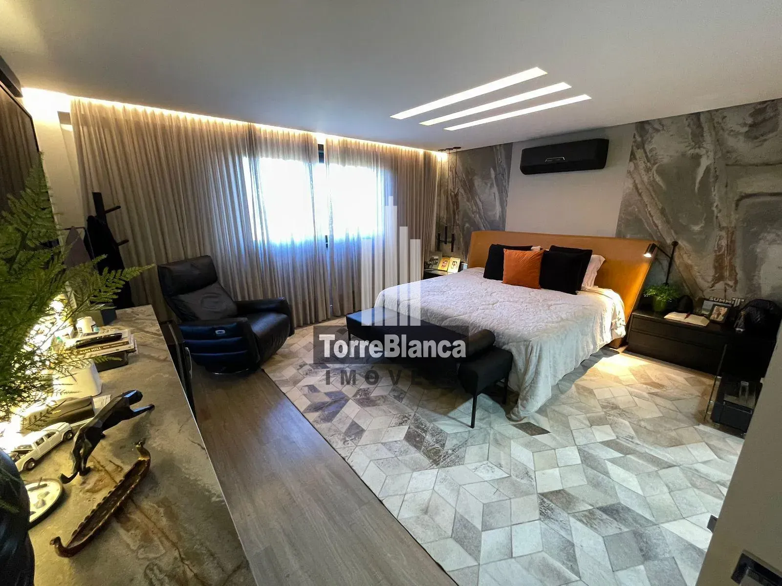 Casa, 4 quartos, 305 m² - Foto 10