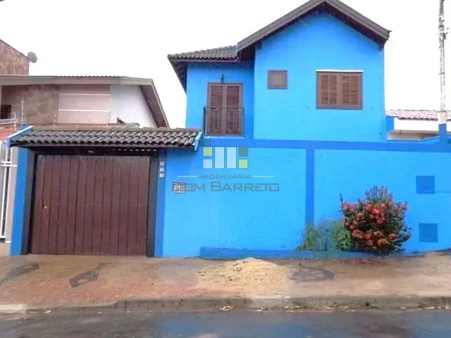 Casa 3 quartos e 2 banheiros, à venda, no bairro Parque Residencial Versailles em Sumaré