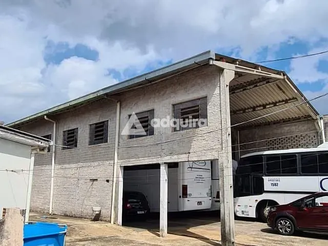 Casa com 792m² 5 quartos e 3 banheiros, à venda, no bairro Uvaranas em Ponta Grossa