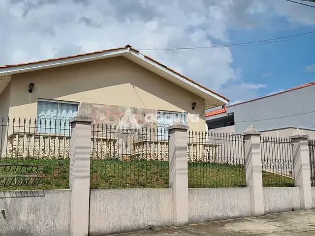 Casa com 792m² 5 quartos e 3 banheiros, à venda, no bairro Uvaranas em Ponta Grossa