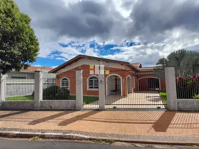 Casa 3 quartos e 2 banheiros, à venda, no bairro Vila Miranda em Sumaré