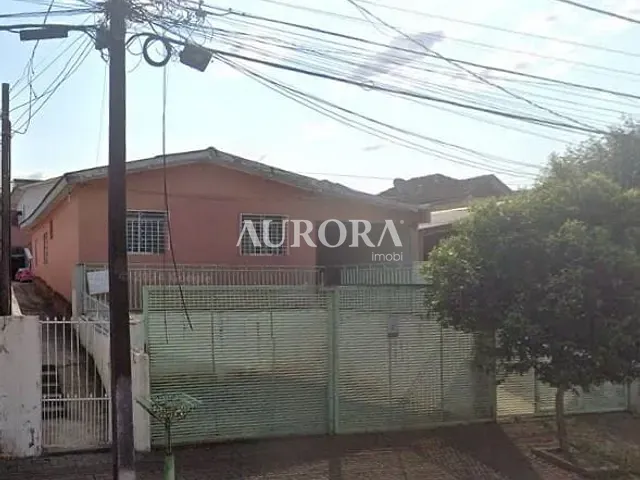 Casa com 340m² 2 quartos e 1 banheiro, à venda, no bairro Industrial em Londrina