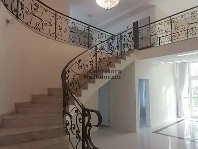 Casa com 675m² 4 quartos e 6 banheiros, à venda, no bairro Jardim Paraíba em Jacareí