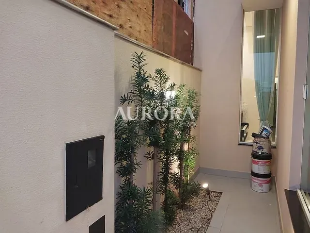 Casa com 257m² 3 quartos e 2 banheiros, para alugar, no bairro Parque Taua em Londrina