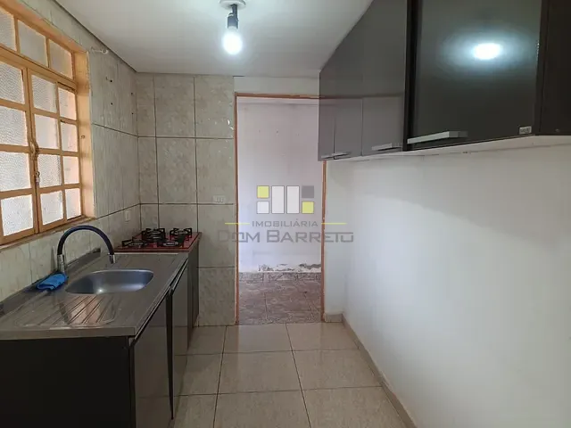 Casa com 65m² 1 quarto e 1 banheiro, para alugar, no bairro Vila Menuzzo em Sumaré