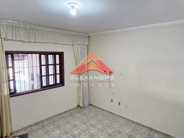 Casa com 150m² 4 quartos e 3 banheiros, à venda, no bairro Jardim Ismênia em São José Dos Campos