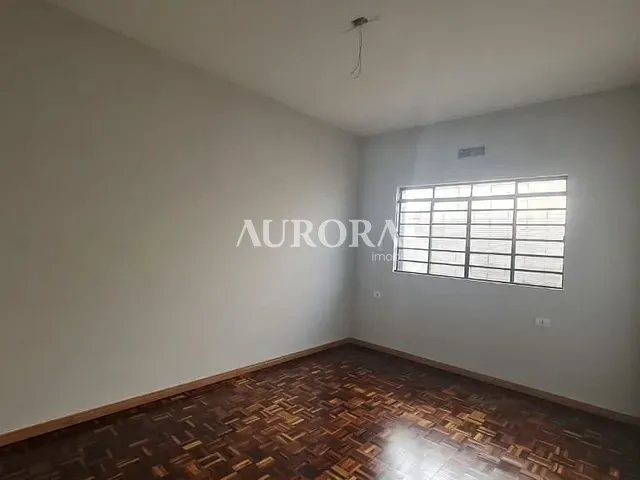 Casa com 342m² 3 quartos e 3 banheiros, à venda, no bairro Petrópolis em Londrina