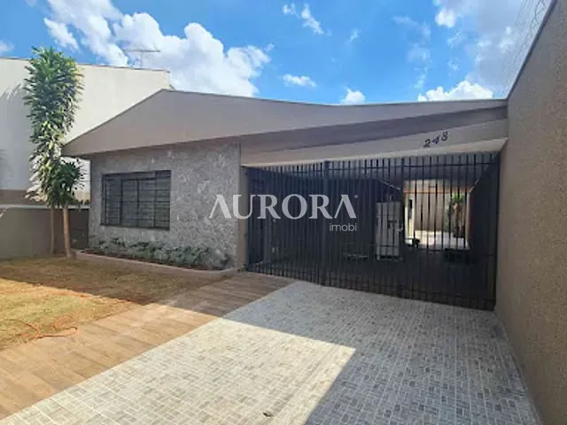 Casa com 342m² 3 quartos e 3 banheiros, à venda, no bairro Petrópolis em Londrina
