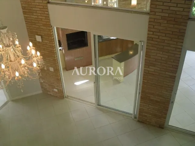 Casa com 600m² 3 quartos e 5 banheiros, à venda, no bairro Esperança em Londrina
