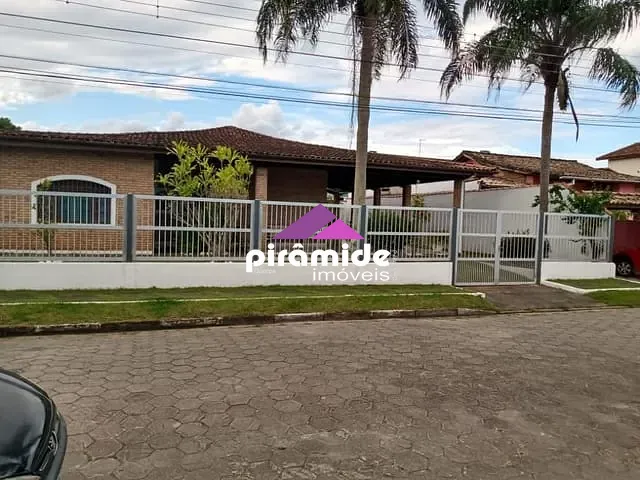 Casa com 1075m² 6 quartos e 5 banheiros, à venda, no bairro Praia das Palmeiras em Caraguatatuba