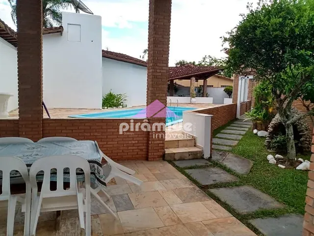 Casa com 1075m² 6 quartos e 5 banheiros, à venda, no bairro Praia das Palmeiras em Caraguatatuba