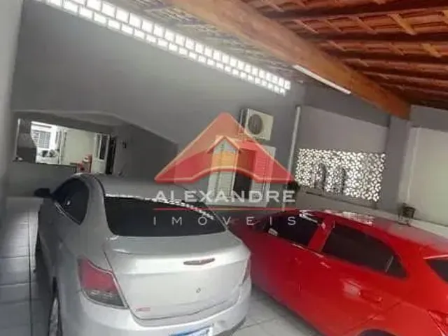Casa com 130m² 2 quartos e 2 banheiros, à venda, no bairro Vila Tesouro em São José Dos Campos