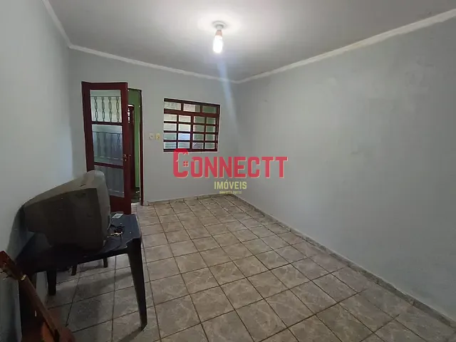 Casa 2 quartos e 1 banheiro, à venda, no bairro Jardim Antártica em Ribeirão Preto