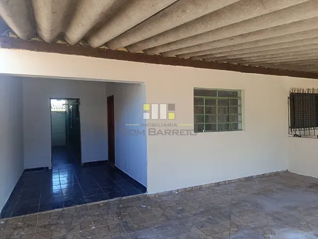 Casa 3 quartos e 1 banheiro, para alugar, no bairro Parque Santo Antônio (Nova Veneza) em Sumaré
