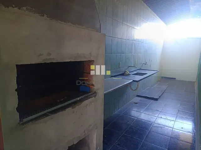 Casa 3 quartos e 1 banheiro, para alugar, no bairro Parque Santo Antônio (Nova Veneza) em Sumaré