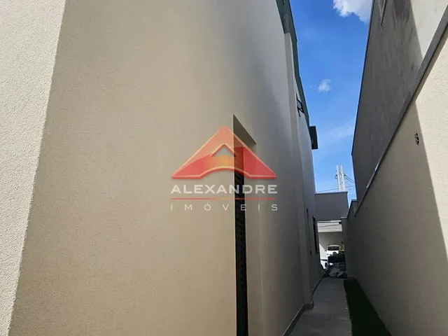 Casa com 271m² 3 quartos e 4 banheiros, à venda, no bairro Floresta em São José Dos Campos